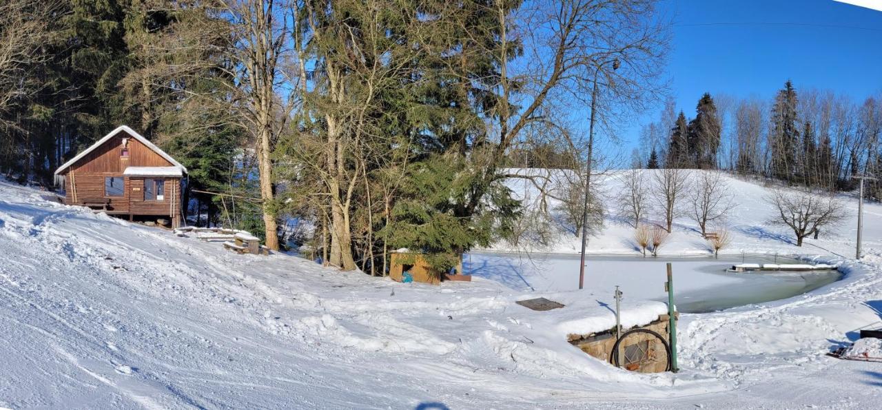 Srub na svahu sjezdovky v Radvanicích Radvanice  Exteriér fotografie